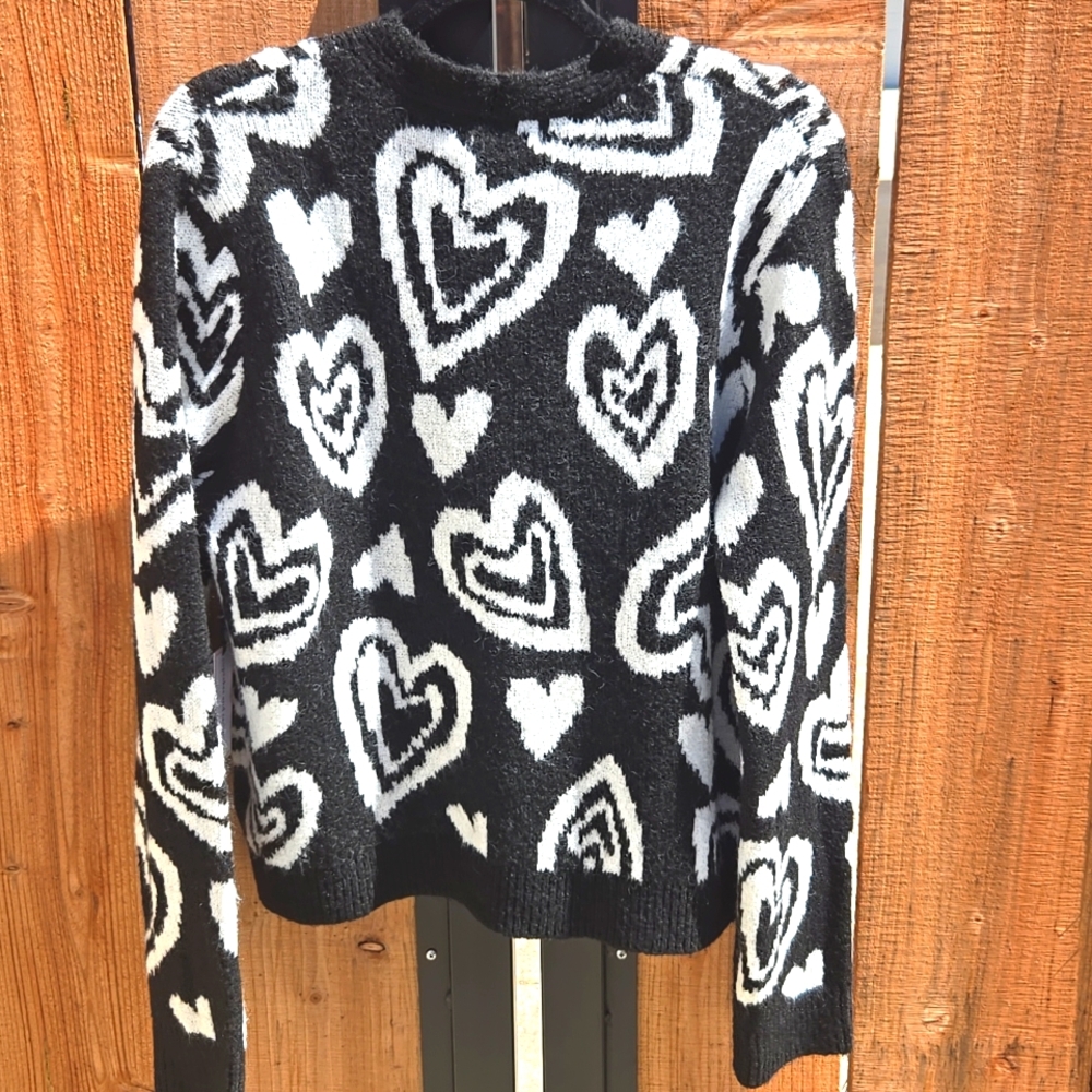 cupcakes & cashmere Black and White Heart Cardigan sz L  (faux cashmere) - Picture 4 of 6